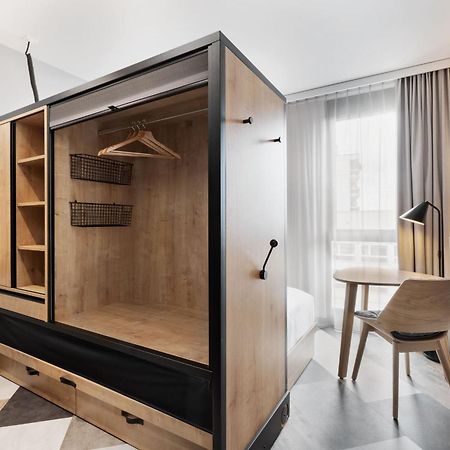 Stay Kooook Geneva City - Online Check In New Opening Екстериор снимка