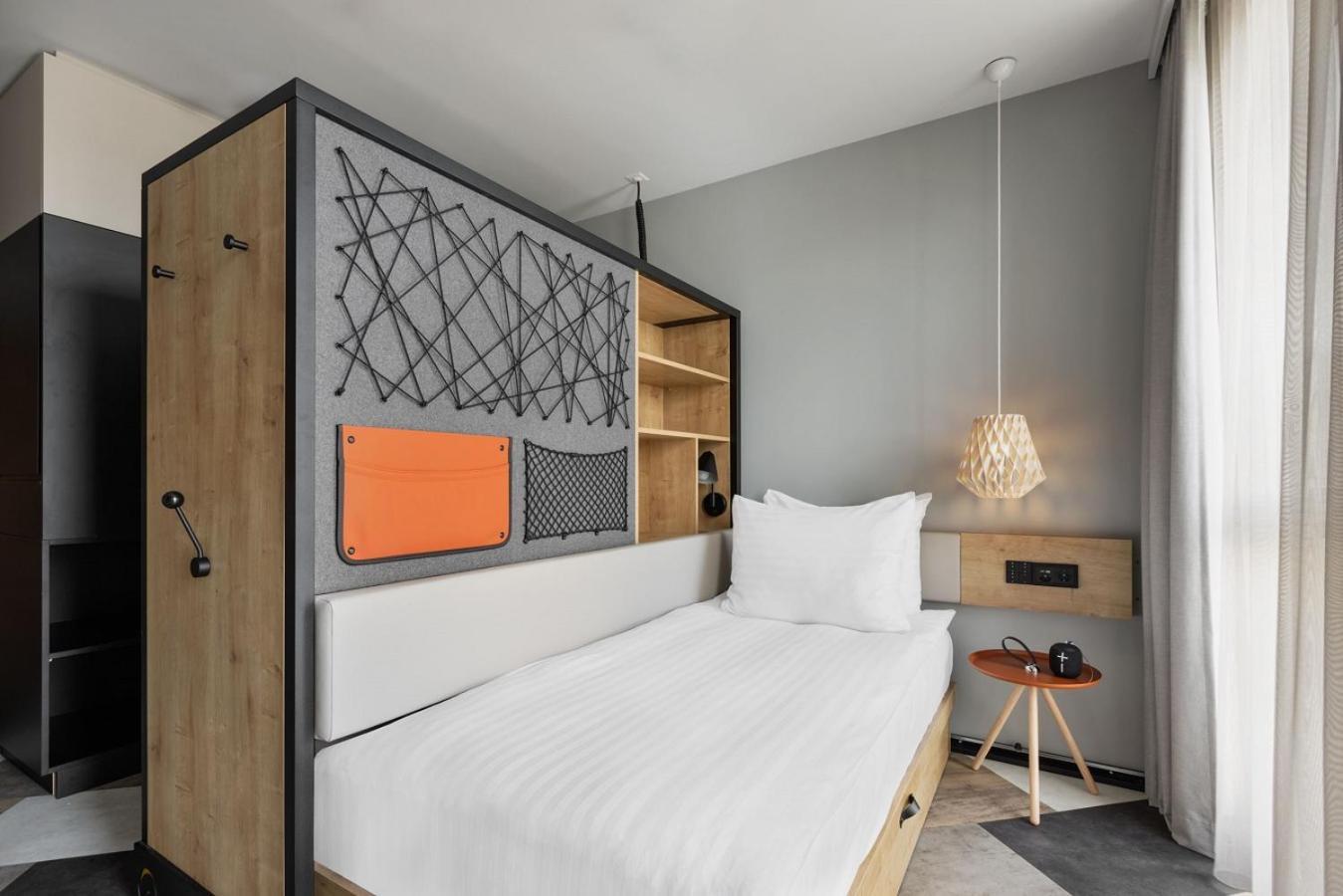 Stay Kooook Geneva City - Online Check In New Opening Екстериор снимка