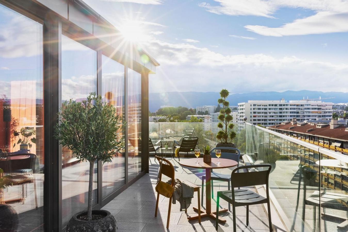 Stay Kooook Geneva City - Online Check In New Opening Екстериор снимка